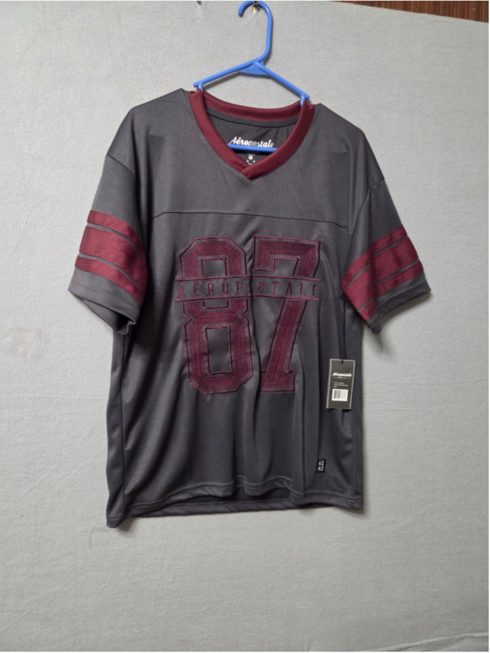 Men's Aeropostale Jersey Shirt Size S Grey Maroon 87 Graphic P2p 22 In